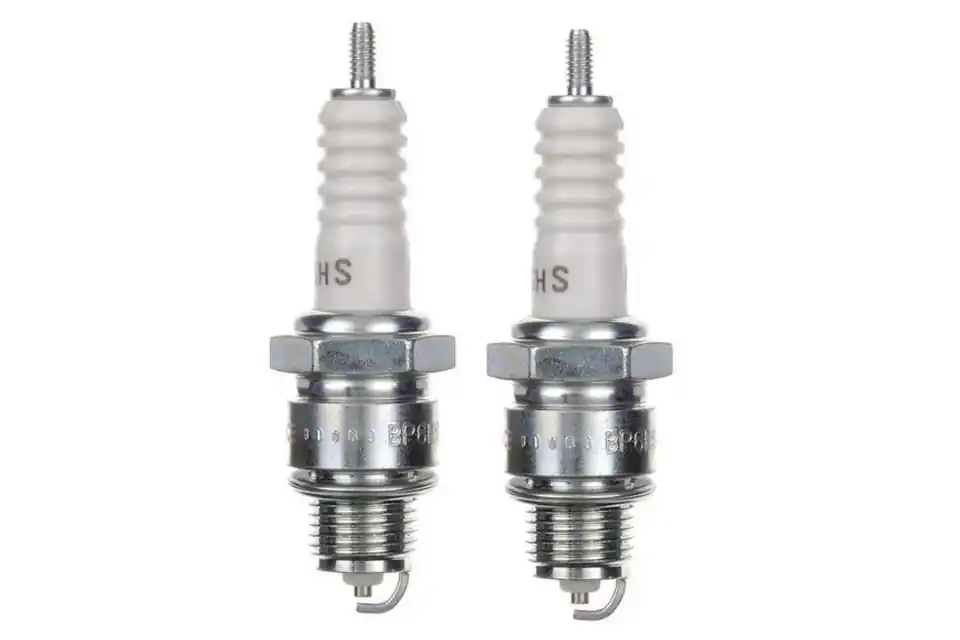 2x Zündkerze NGK BP6HS für Motorrad / Roller Schneller Versand
