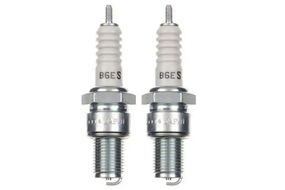 2x Zündkerze B6ES Zündkerzen Set 2 Stück für Motorrad Roller Meistverkauft