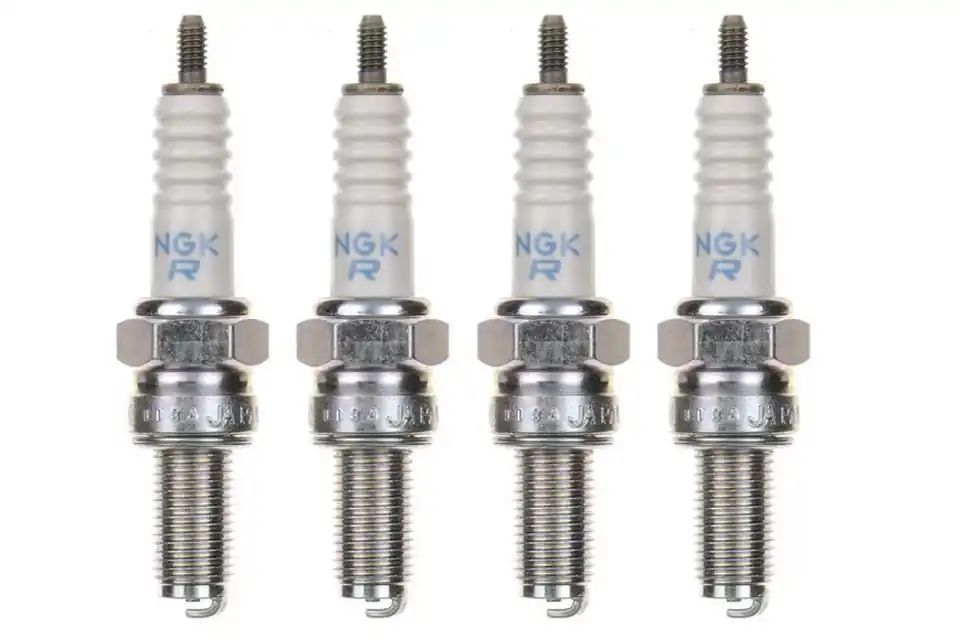 4x Zündkerze CR9E Zündkerzen Set 4 Stück für Motorrad / Roller / Scooter Top-Seller