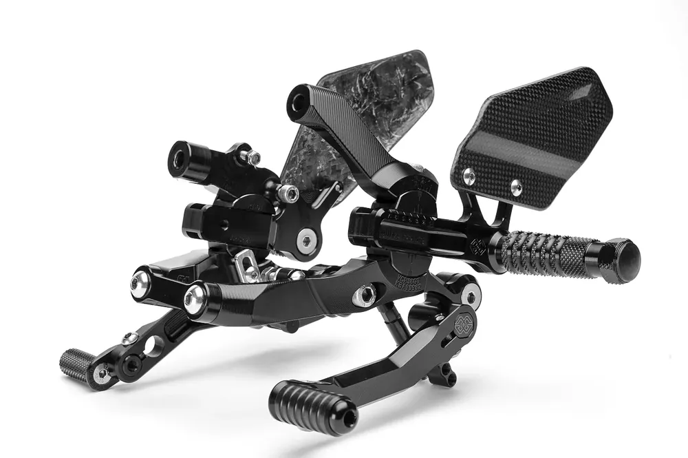 Gilles Fußrastenanlage VCR38GT verstellbar ABE passend für Ducati 1199 Panigale / S 1299 Panigale / S & 899 Panigale - Modelle Preisreduziert
