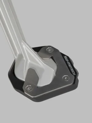 SW-Motech Seitenständerfuß-Verbreiterung Schwarz/Silbern. Yamaha Ténéré 700 Modelle (19-). Echt