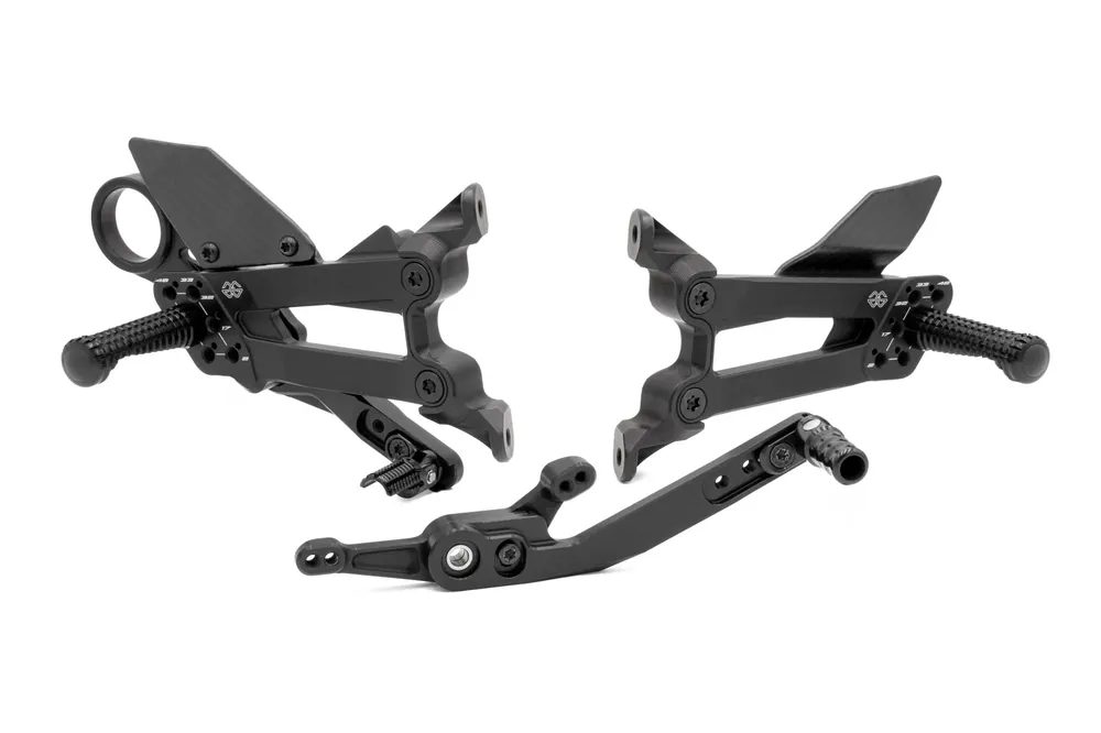 Meistverkauft Gilles Fußrastenanlage FXR2 verstellbar NUR RENNSTRECKE passend für BMW M 1000 RR & S 1000 RR - Modelle (2025-)