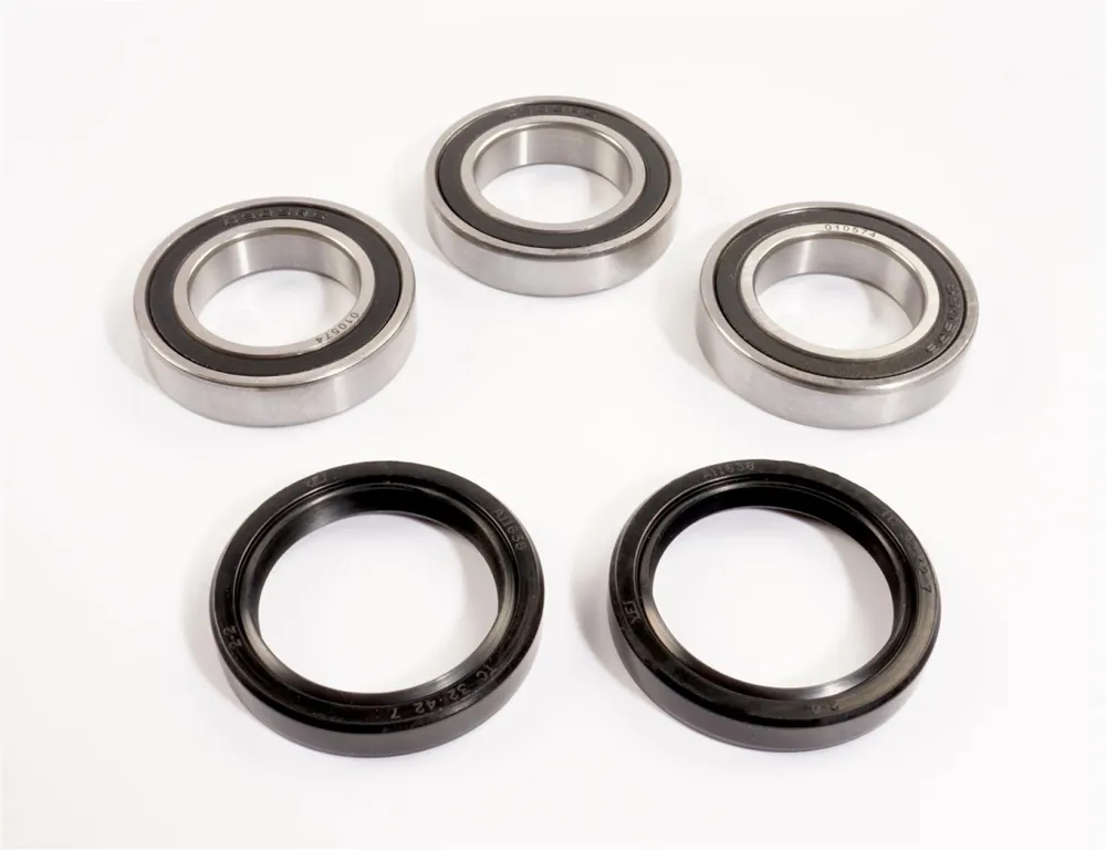 Aktuell Kit de roulements de roue S-TECH pour KAWASAKI/SUZUKI/YAMAHA (arrière)